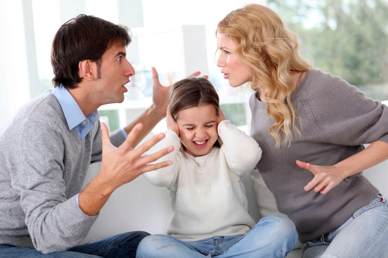 4 Ways Parental Anger and Conflict Harm Children of Divorce