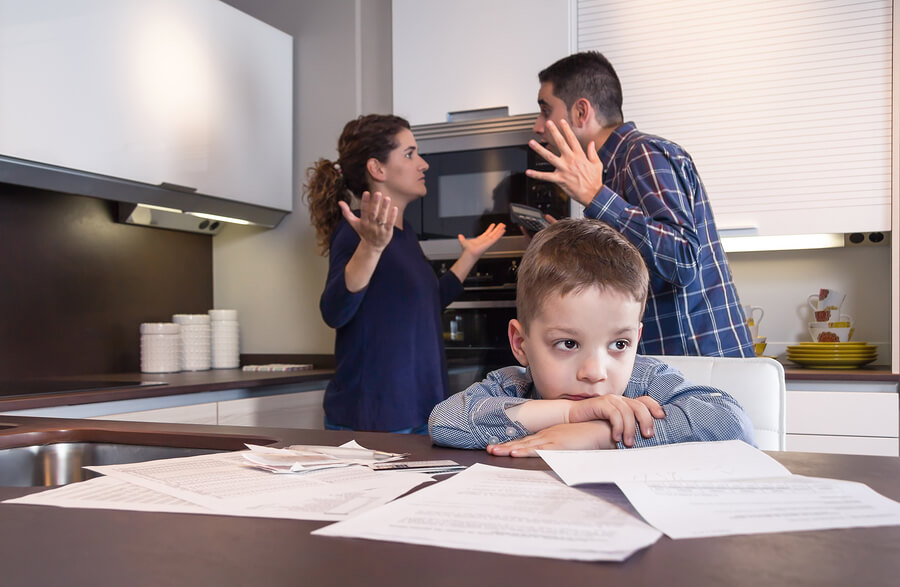 21 Questions For Divorcing Parents Before Fighting Over the Kids